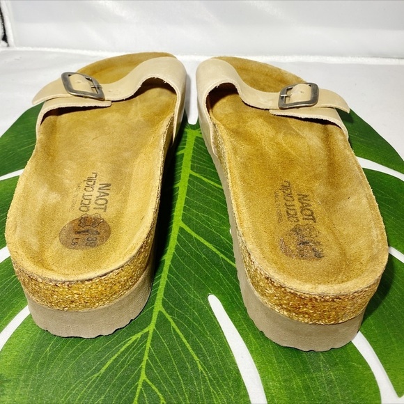 NAOT TAN LEATHER SINGLE BUCKLE‎ HEELED CUSHION SLIDE​​​​​ - Picture 3 of 7